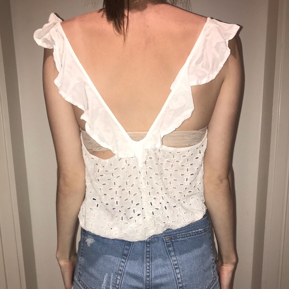 Flower eyelit ruffle tank tank top - Picture 2 of 6